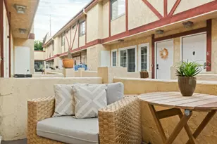 7422 Hazeltine Ave, Van Nuys, CA 91405 - Photo 29