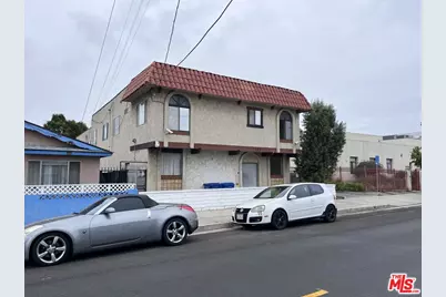 560 W 4th St, San Pedro, CA 90731 - Photo 3