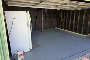 1424 W 94th Pl, Los Angeles, CA 90047 - Photo 29