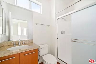 2045 Beloit Ave #306, Los Angeles, CA 90025 - Photo 13