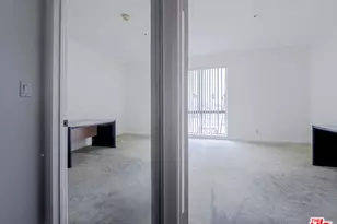 533 S St Andrews Pl, Los Angeles, CA 90020 - Photo 5