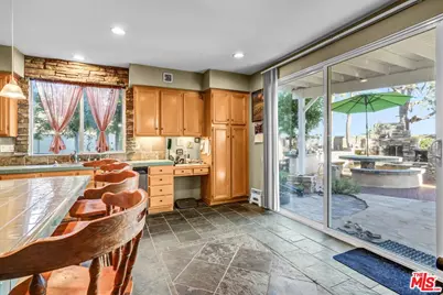 24383 Topacio Ct, Wildomar, CA 92595 - Photo 11