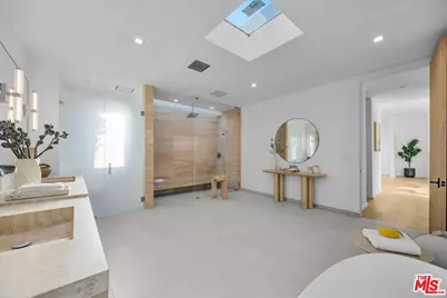 1836 Loma Vista Dr, Beverly Hills, CA 90210 - Photo 31