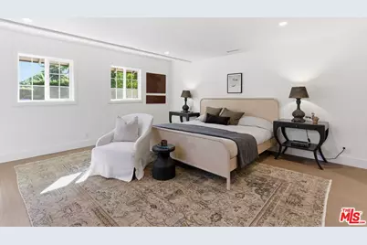 7401 Costello Ave, Van Nuys, CA 91405 - Photo 31