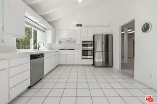 16999 Avenida De Santa Ynez, Pacific Palisades, CA 90272 - Photo 11