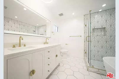 7021 Walker Ave, Bell, CA 90201 - Photo 21