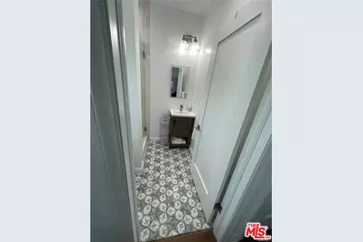 601 S Sweetzer Ave, Los Angeles, CA 90048 - Photo 23
