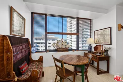 10724 Wilshire Blvd #1104, Los Angeles, CA 90024 - Photo 21