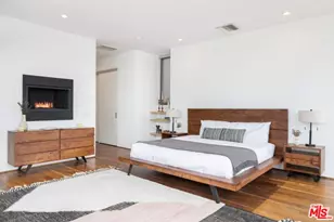 17 N Venice Blvd, Venice, CA 90291 - Photo 9
