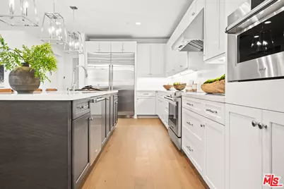 4328 Wilkinson Ave, Studio City, CA 91604 - Photo 9