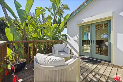 6052 Merritt Dr, Malibu, CA 90265 - Photo 31