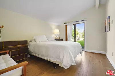 6052 Merritt Dr, Malibu, CA 90265 - Photo 49
