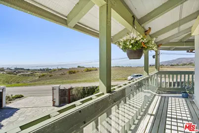 6052 Merritt Dr, Malibu, CA 90265 - Photo 23