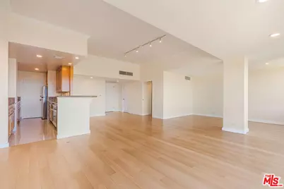 10501 Wilshire Blvd #1701, Los Angeles, CA 90024 - Photo 7