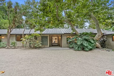 6417 Via Escondido Dr, Malibu, CA 90265 - Photo 19