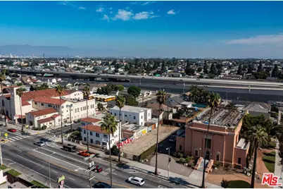 5710 S Figueroa St, Los Angeles, CA 90037 - Photo 11
