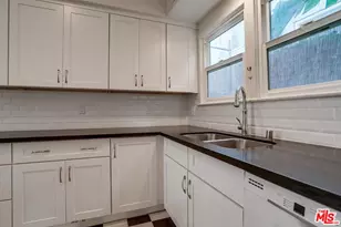 439 S Palm Dr, Beverly Hills, CA 90212 - Photo 21