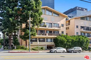 1154 S Barrington Ave, Los Angeles, CA 90049 - Photo 27