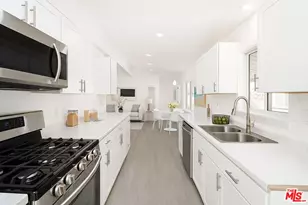 4201 Topanga Canyon Blvd, Woodland Hills, CA 91364 - Photo 3