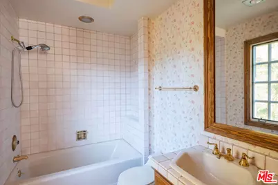 4456 Vanceboro Ct, Woodland Hills, CA 91364 - Photo 29