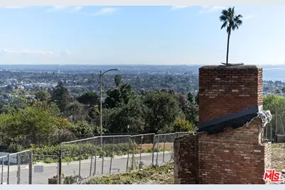 1103 Lachman Ln, Pacific Palisades, CA 90272 - Photo 3