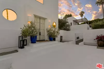 27405 Pacific Coast Hwy #2, Malibu, CA 90265 - Photo 5