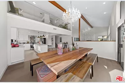 14550 Round Valley Dr, Sherman Oaks, CA 91403 - Photo 11
