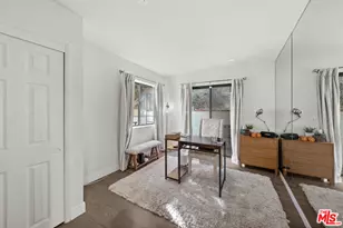 14550 Round Valley Dr, Sherman Oaks, CA 91403 - Photo 17