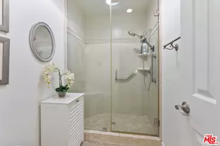 7800 Via Genova, Burbank, CA 91504 - Photo 27