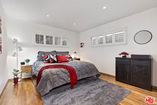 6910 Cantaloupe Ave, Van Nuys, CA 91405 - Photo 13