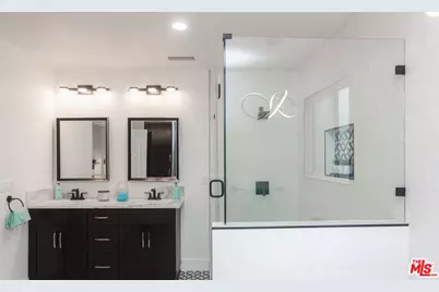 433 S Wilton Pl, Los Angeles, CA 90020 - Photo 21