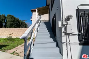 523 S Wilton Pl, Los Angeles, CA 90020 - Photo 23