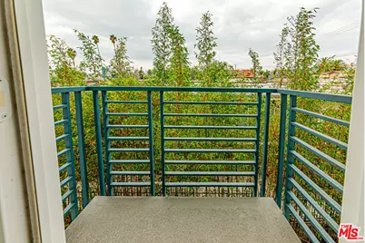 903 S New Hampshire Ave #303, Los Angeles, CA 90006 - Photo 9