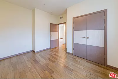 903 S New Hampshire Ave #303, Los Angeles, CA 90006 - Photo 17