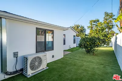 7832 Croydon Ave, Los Angeles, CA 90045 - Photo 45