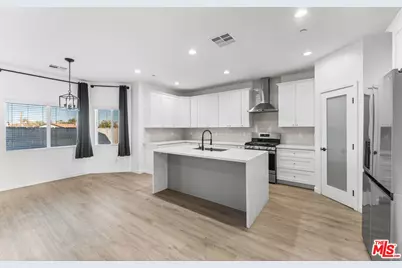 8749 Holly Ave, California City, CA 93505 - Photo 15