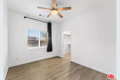 8749 Holly Ave, California City, CA 93505 - Photo 23