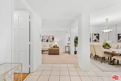 4736 Park Encino Ln #215, Encino, CA 91436 - Photo 5