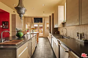 2774 La Castana Dr, Los Angeles, CA 90046 - Photo 5