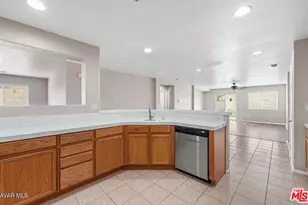 3057 Kilt Ct, Lancaster, CA 93535 - Photo 9