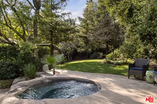 2555 N Altadena Dr, Altadena, CA 91001 - Photo 41