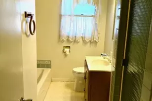 10218 Gaviota Ave, North Hills, CA 91343 - Photo 17