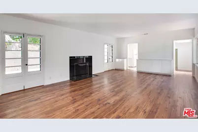 10321 Chrysanthemum Ln, Los Angeles, CA 90077 - Photo 7