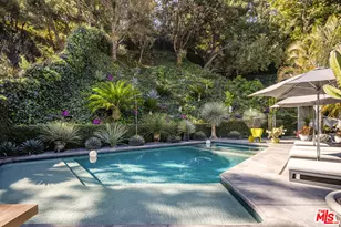 1087 Moraga Dr, Los Angeles, CA 90049 - Photo 17