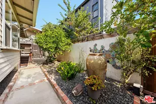 643 Santa Clara Ave, Venice, CA 90291 - Photo 13