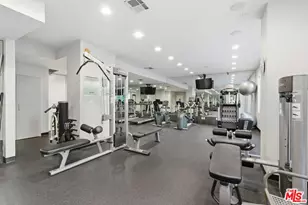 1100 Alta Loma Rd, West Hollywood, CA 90069 - Photo 31