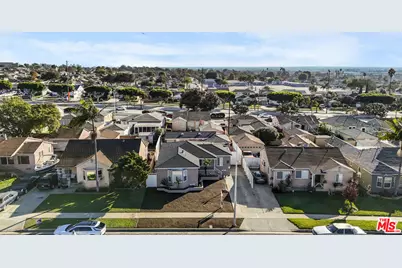 2046 W 112th St, Los Angeles, CA 90047 - Photo 29