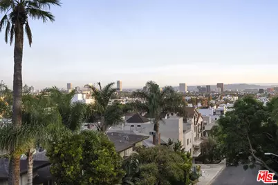 8455 Fountain Ave #402, West Hollywood, CA 90069 - Photo 11