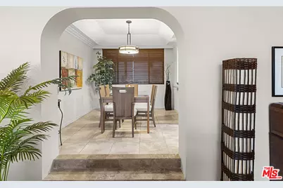 8455 Fountain Ave #402, West Hollywood, CA 90069 - Photo 15