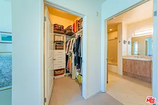 267 S San Pedro St, Los Angeles, CA 90012 - Photo 17